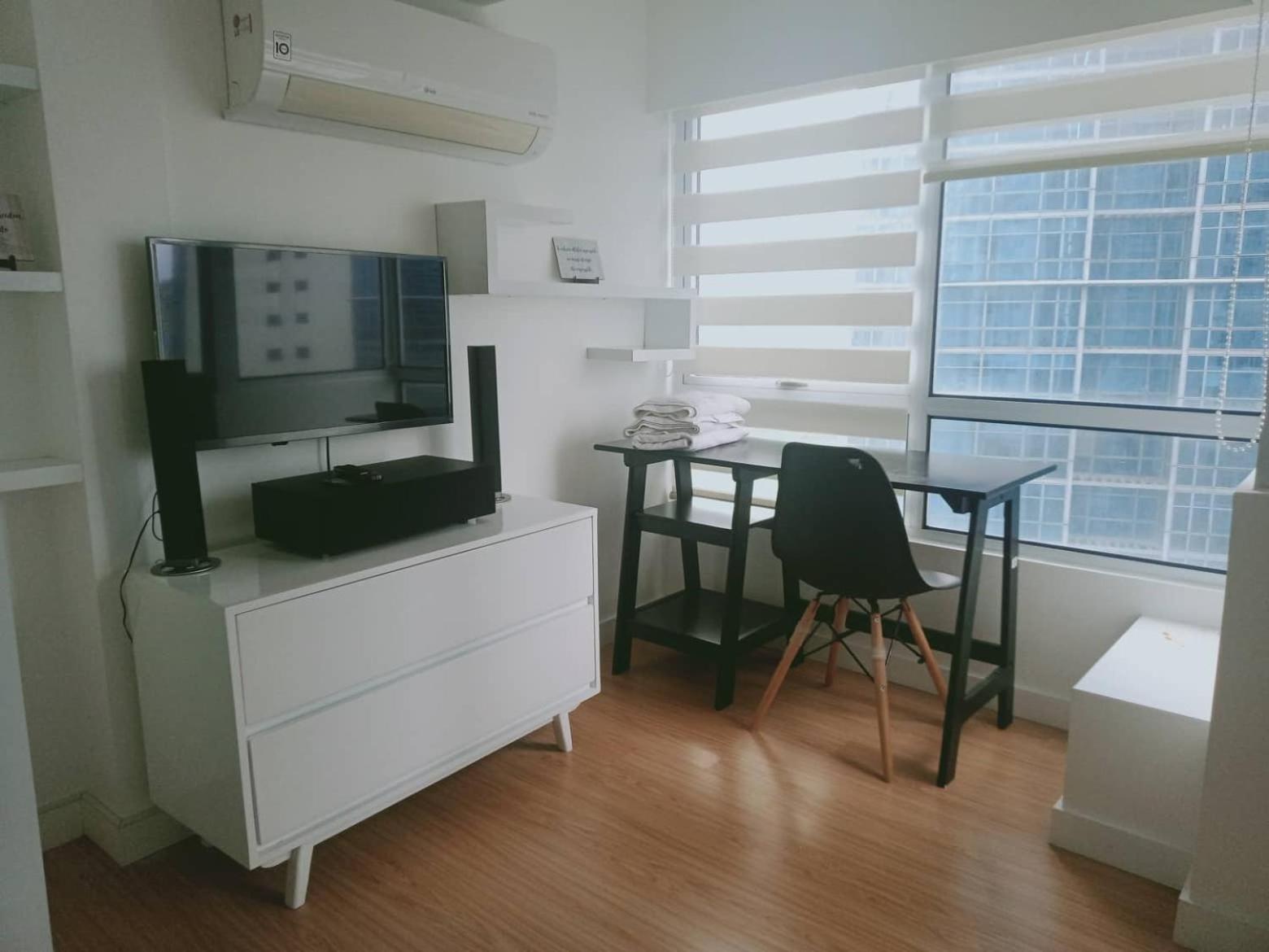 2 Bedrooms Units Forbes Area 5Th Avenue Bgc Center Manila Dış mekan fotoğraf