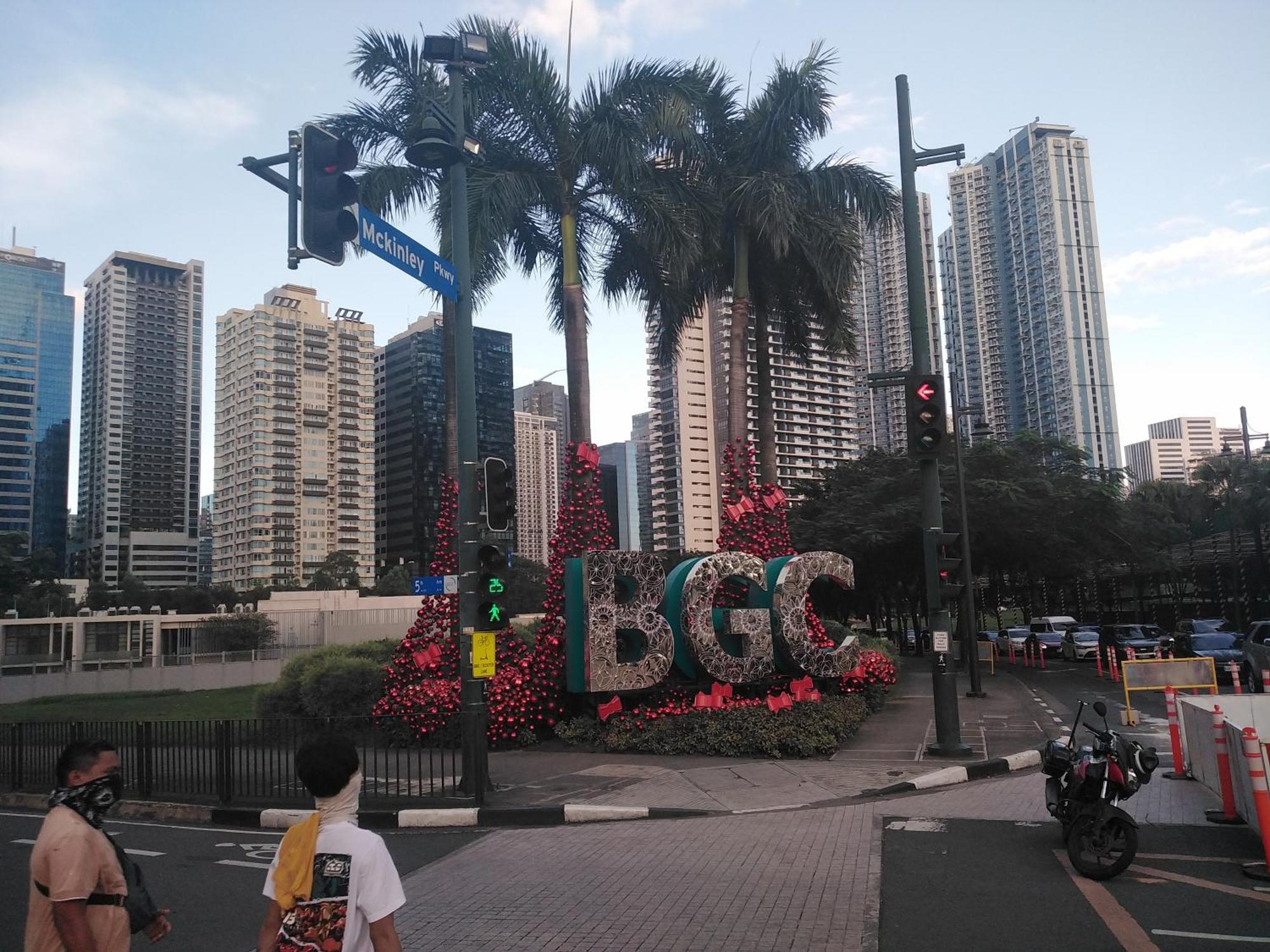 2 Bedrooms Units Forbes Area 5Th Avenue Bgc Center Manila Dış mekan fotoğraf