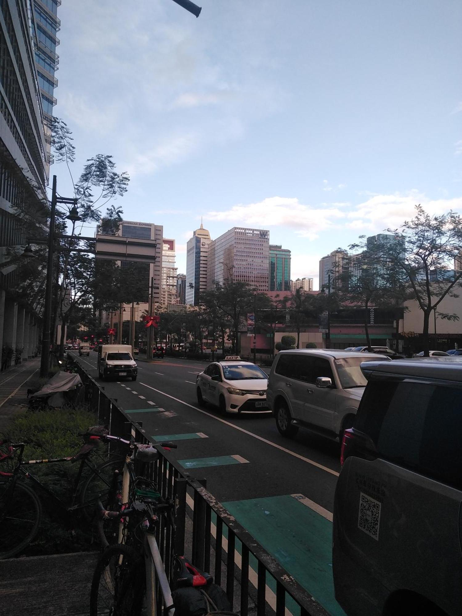 2 Bedrooms Units Forbes Area 5Th Avenue Bgc Center Manila Dış mekan fotoğraf