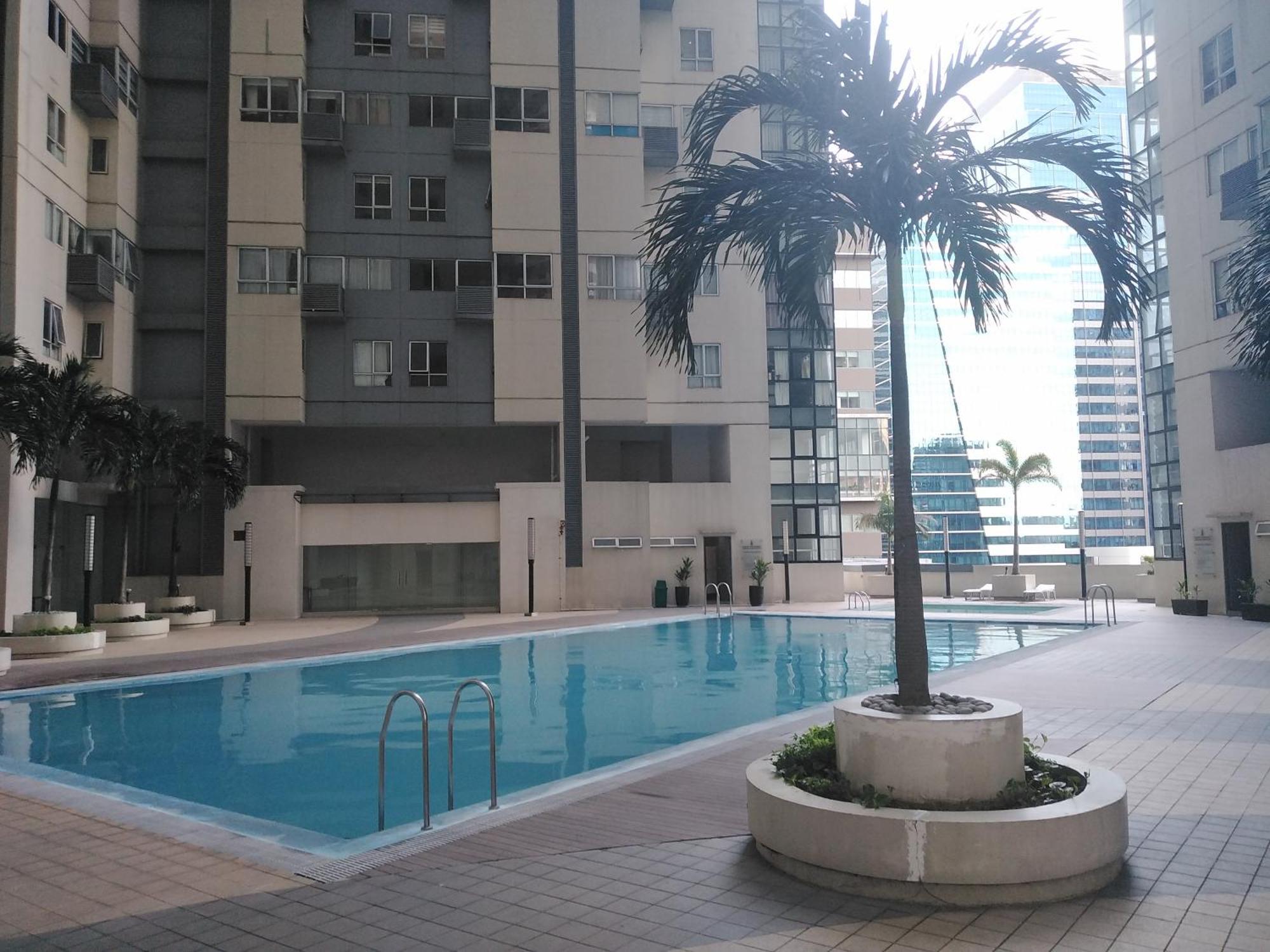 2 Bedrooms Units Forbes Area 5Th Avenue Bgc Center Manila Dış mekan fotoğraf