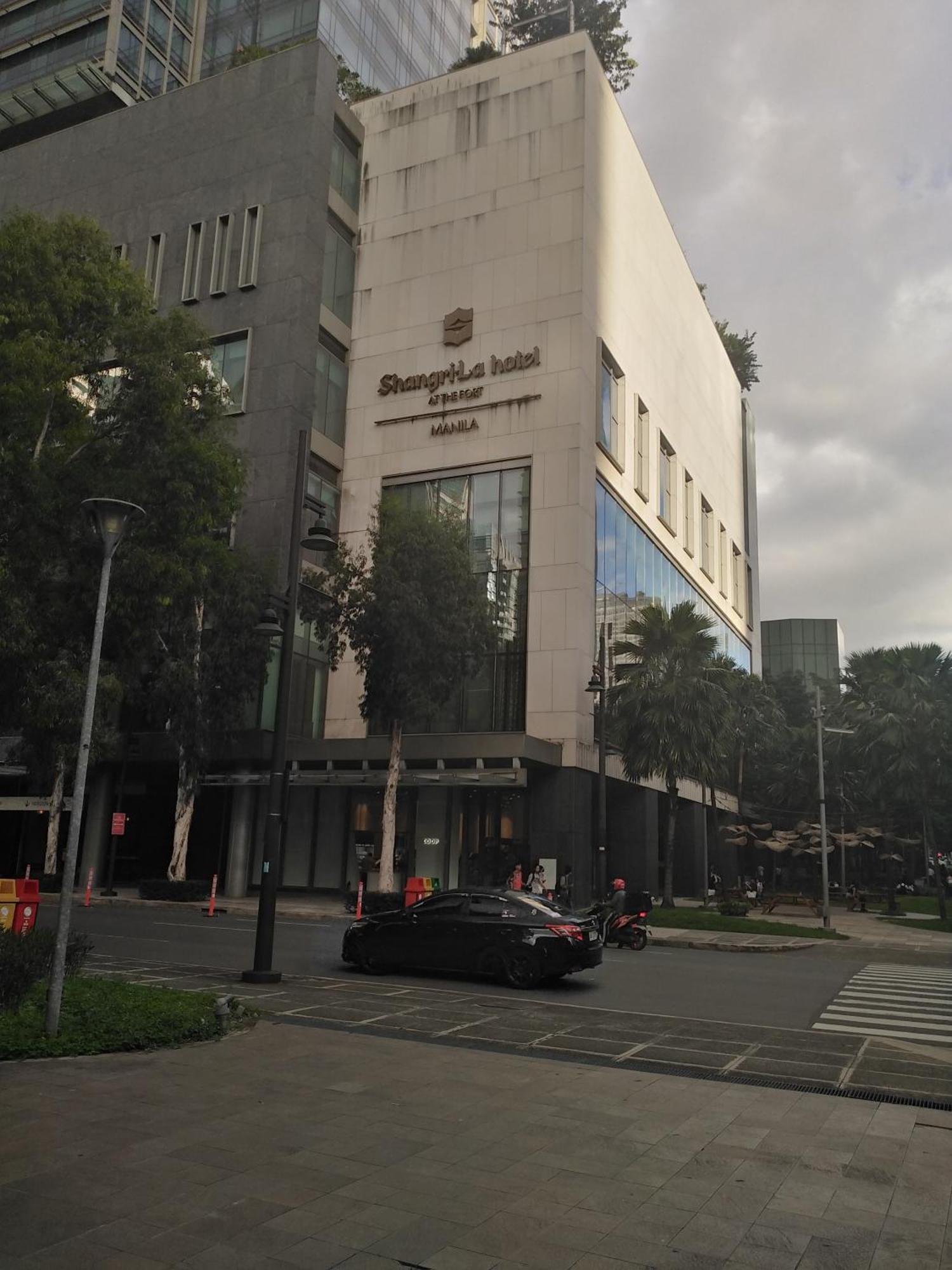 2 Bedrooms Units Forbes Area 5Th Avenue Bgc Center Manila Dış mekan fotoğraf